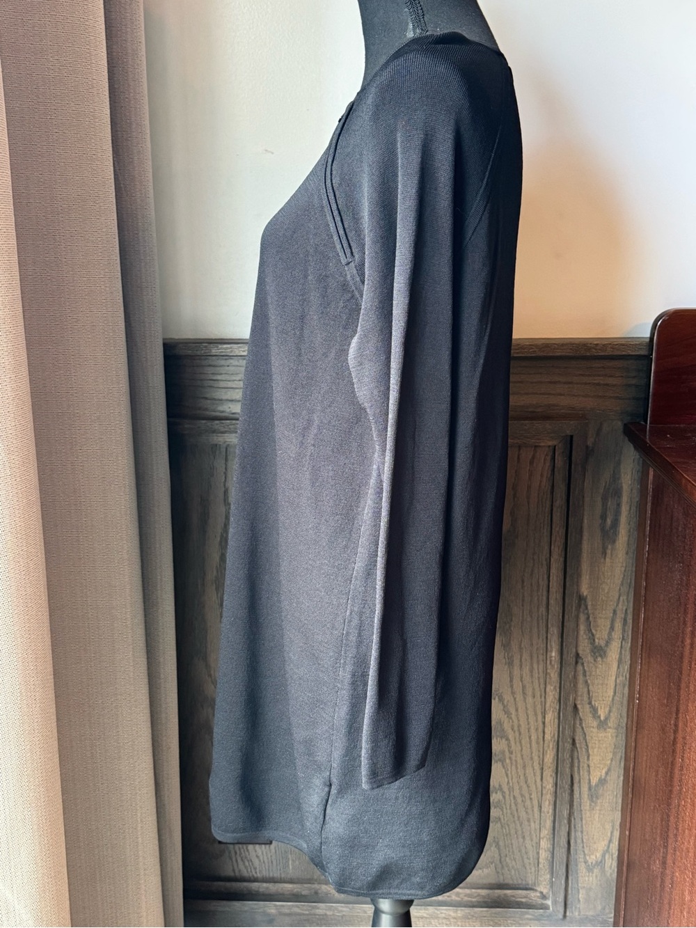 Banana Republic Classic Black Long-Sleeve Knit Dress medium - Picture 3 of 7